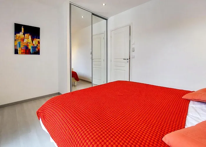 Ferienhaus In With Kitchen