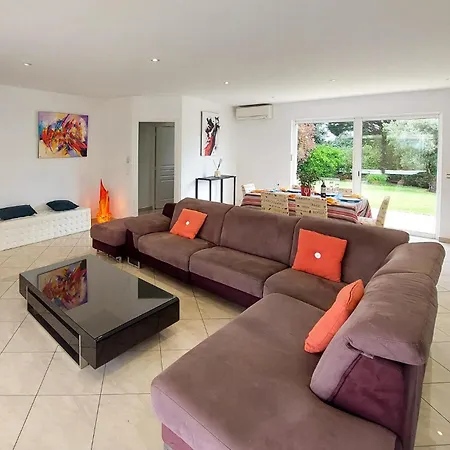 In With Kitchen * Léon