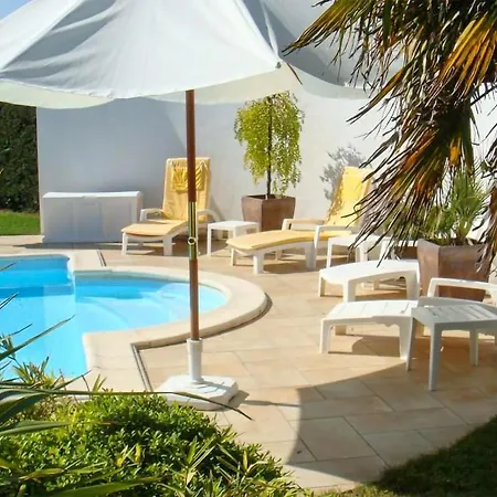 Σπίτι διακοπών In With Kitchen Léon