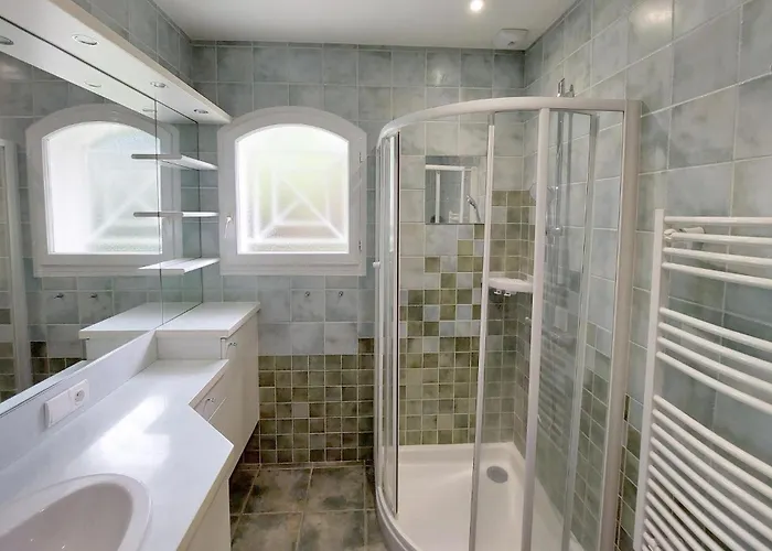 펜션 In With Kitchen Léon